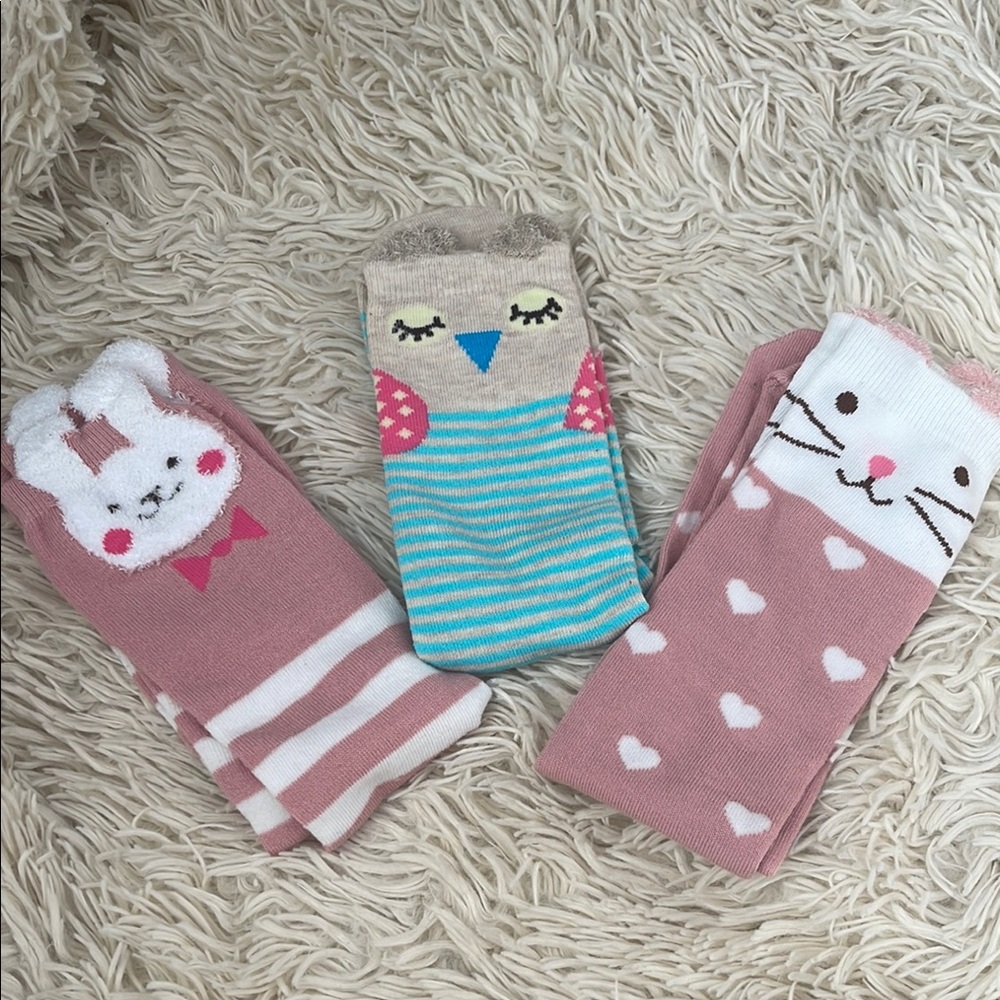 🧦 Girls 5-12 Years Knee High Socks - 2 New 1 Preloved 💕